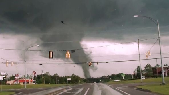 Nebezpečná Země II (2)