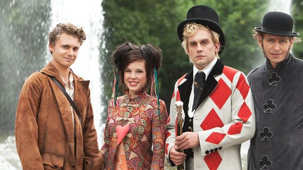 Šestka táhne světem