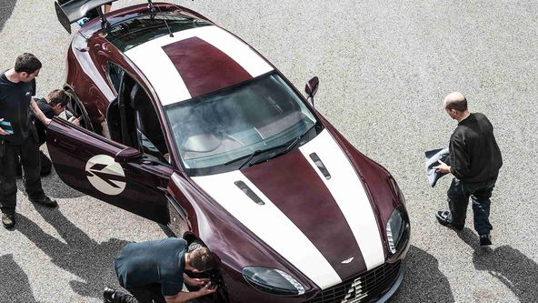 Jak se staví superauta II (5)