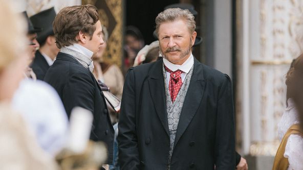 Spoutaná láska (3)