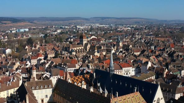 Milovníci vína (15/16)