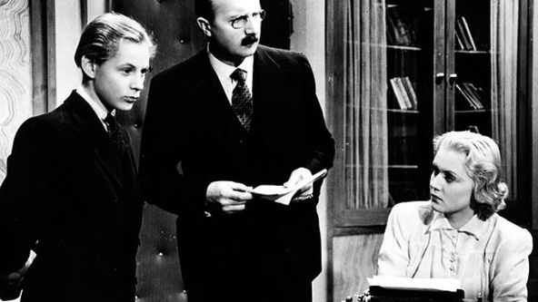 Studujeme za školou