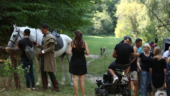 Spoutaná láska (5)