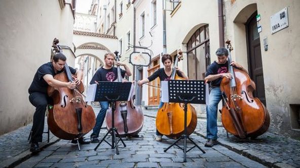 Filharmonici na ulici