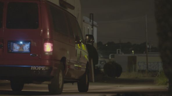 Muž s dodávkou (5)