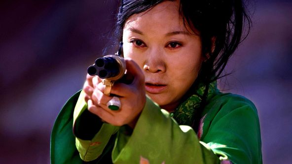 Zbytečná krutost aneb žena, pistole a obchod s nudlemi