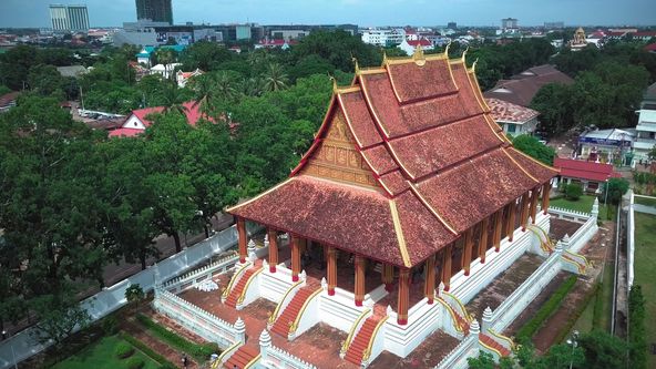 Podivuhodný Laos, Kamera na cestách