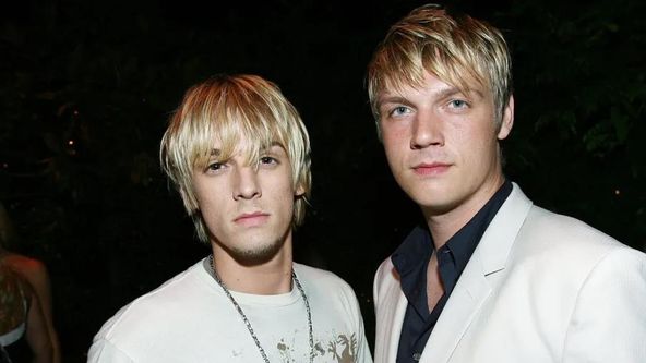 Nick a Aaron Carterovi: Padlé idoly (2)