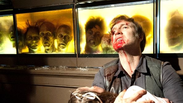 Živí mrtví III (8)